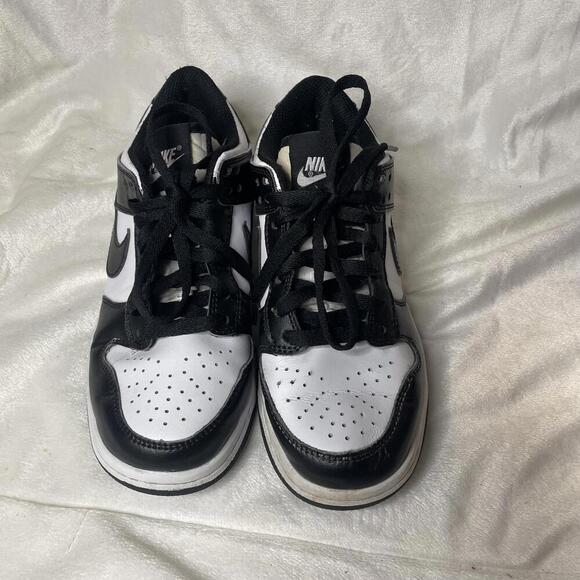 Nike Dunk Low Black and White (Panda) Sneakers Size 6.5 - Picture 2 of 7